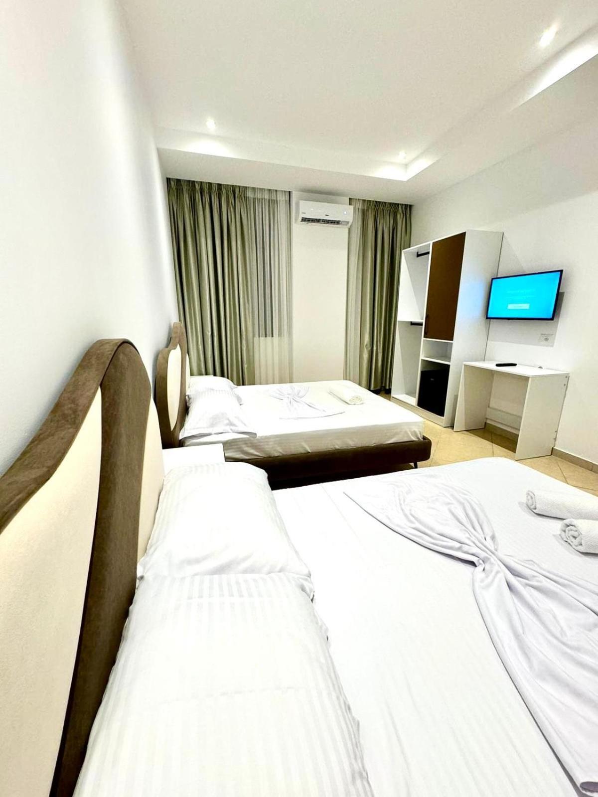 Hotel Balili Vlore Exterior photo