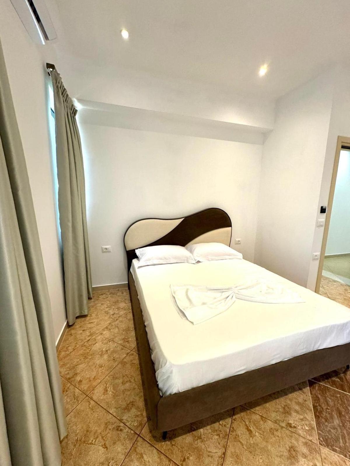 Hotel Balili Vlore Exterior photo